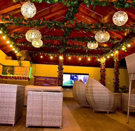 Pool bar/Up bar space or Meeting Room