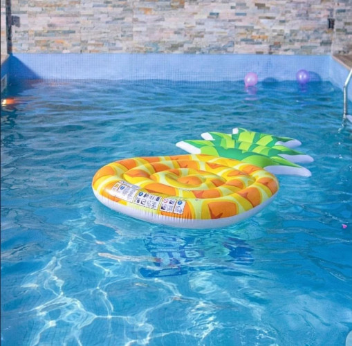 Pool bar/Up bar space or Meeting Room